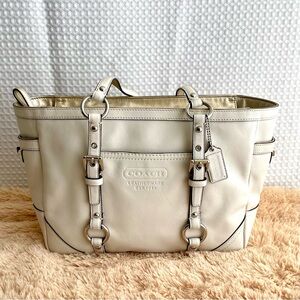 Coach Gallery East West Tote Ivory Leather Gold Trim Shoulder Bag Purse F12343